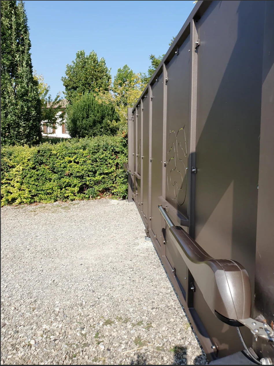 EVE 948T SOLAR - Image 39