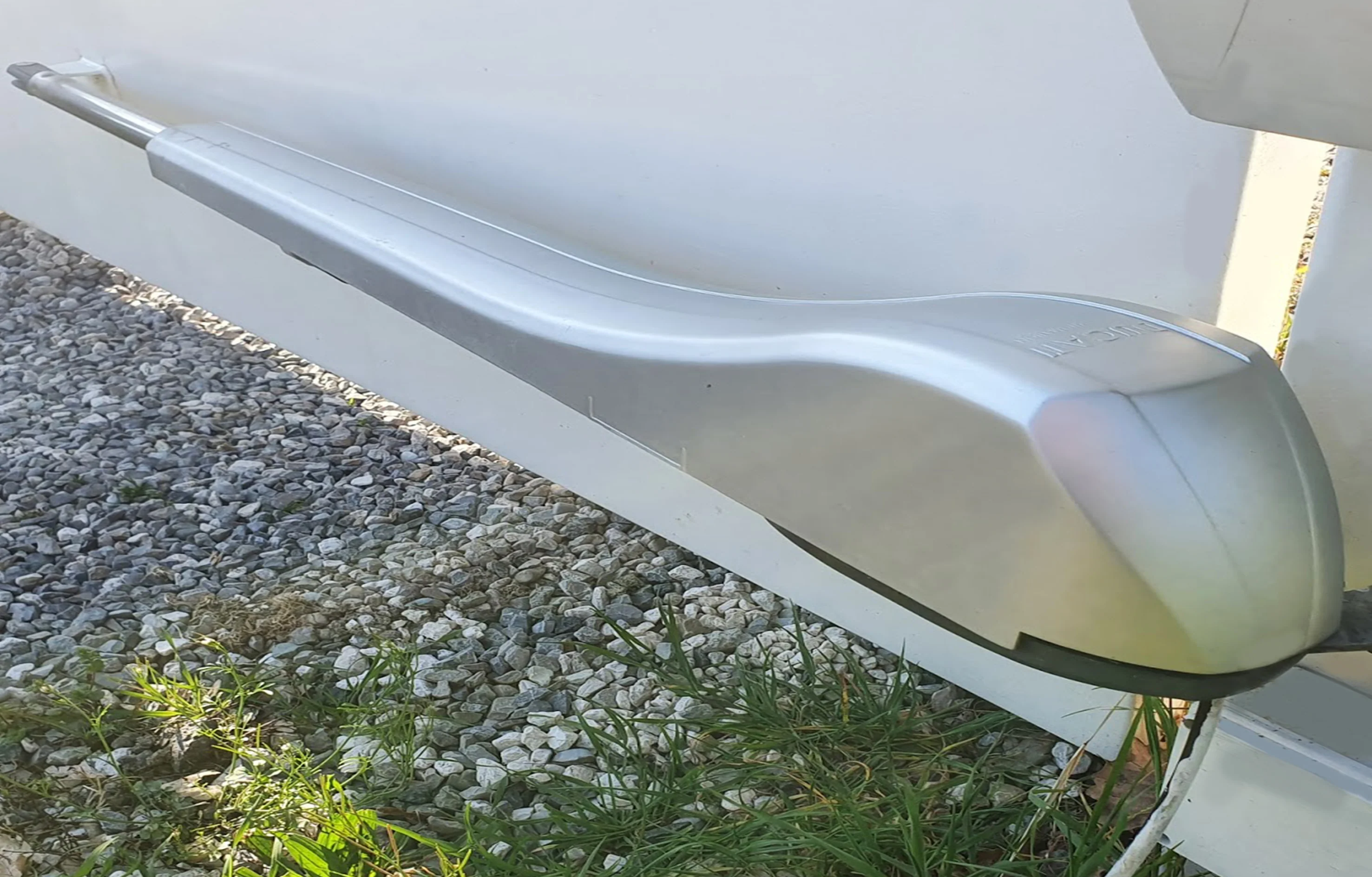 EVE 948T SOLAR - Image 4