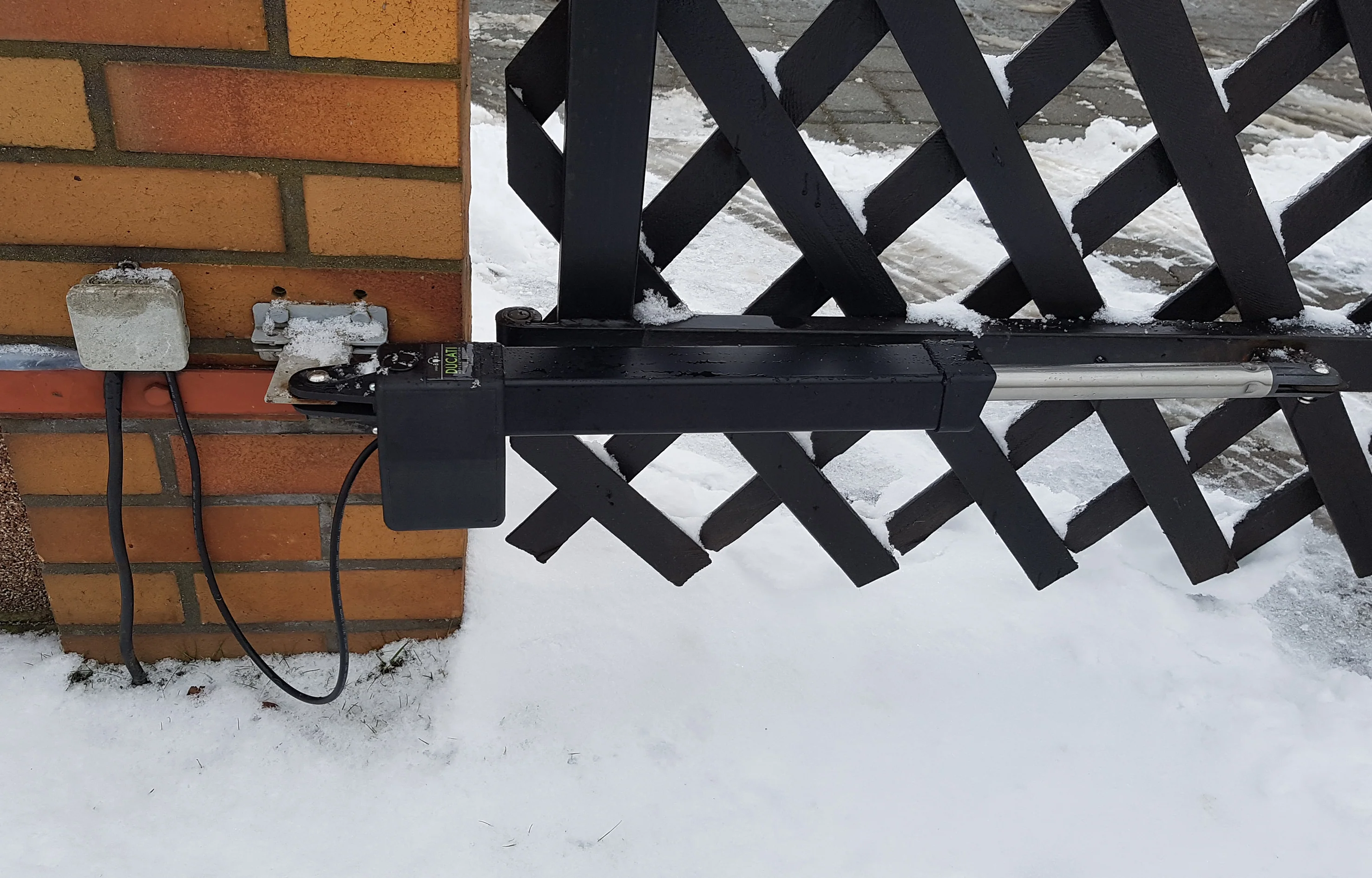 HC812-400 SOLAR - Image 43